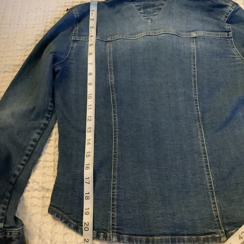 Tommy Hilfiger blue washed denim shirt/ jacket Size Medium - Picture 14 of 14